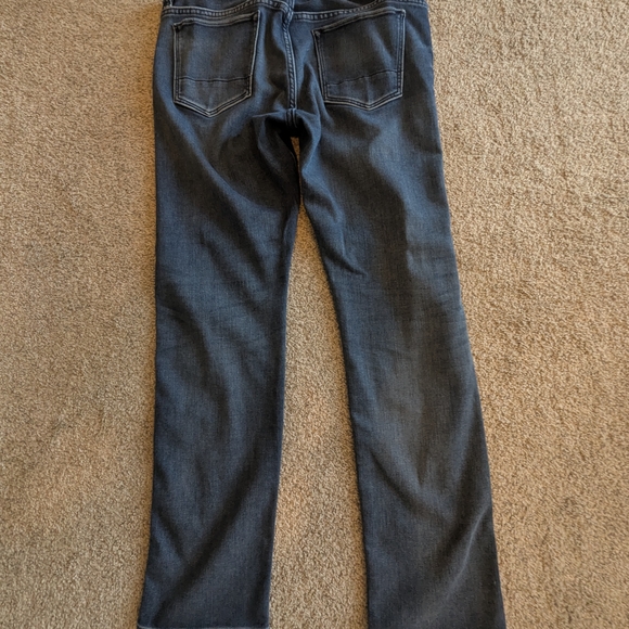 Banana Republic Traveler 33x32 Slim Distressed Style Jeans - Picture 7 of 8